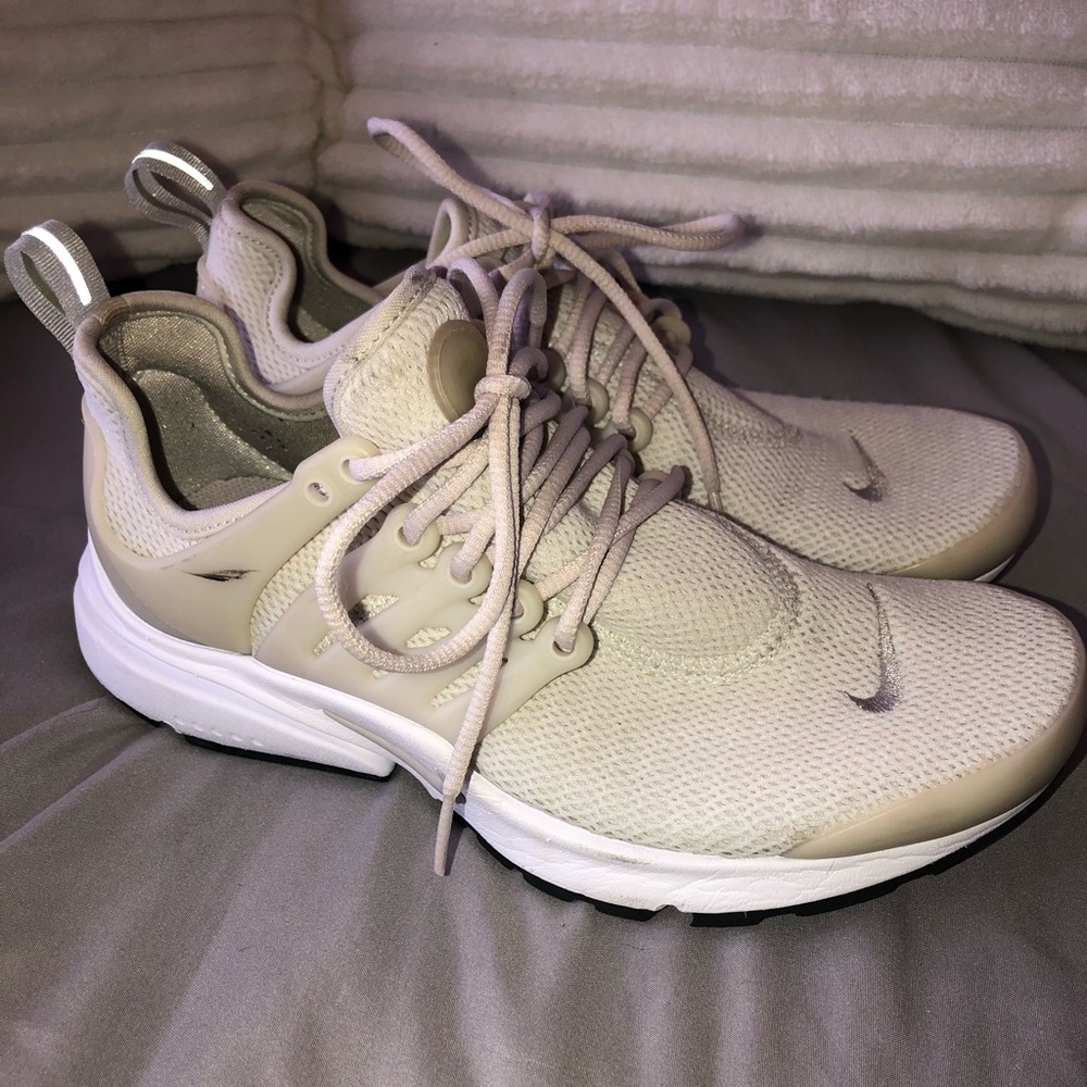 ❌SOLD❌Nike prestos size 7